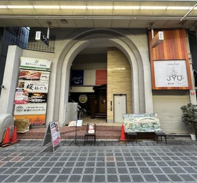 【大阪府堺市堺区】南海電鉄高野線 堺東駅から徒歩5分／飲食店可／最上階／防犯カメラ／約41.98坪
